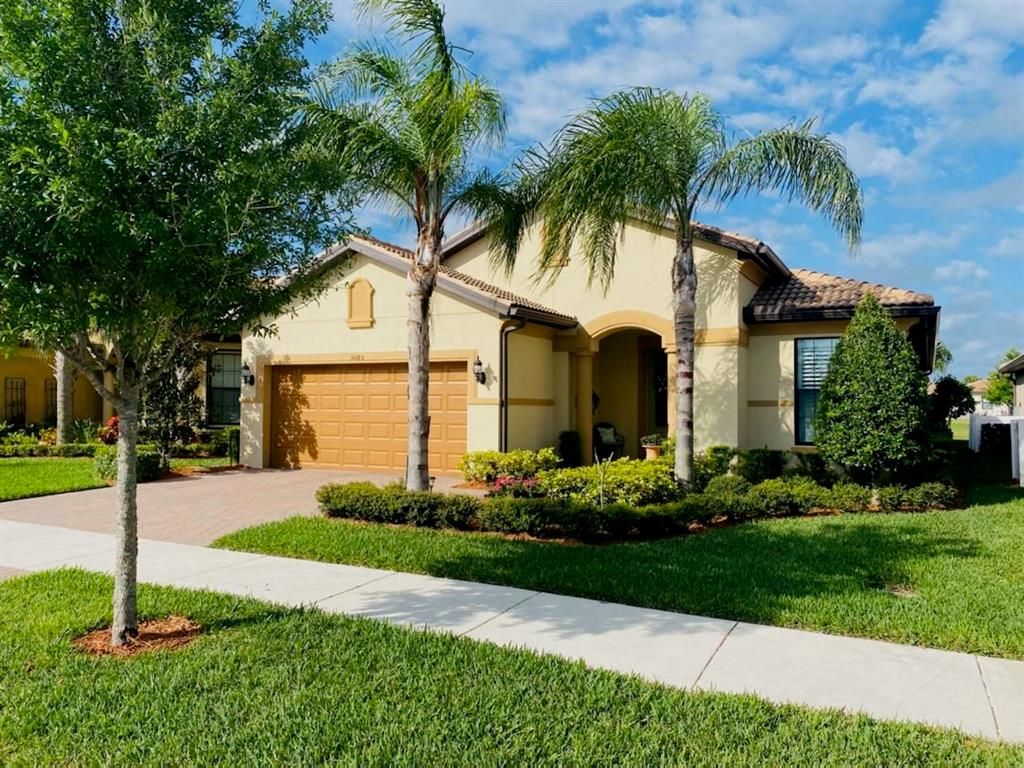 Photo of 5085 Pendelton Square, Vero Beach, FL 32967 (MLS # R10701550)