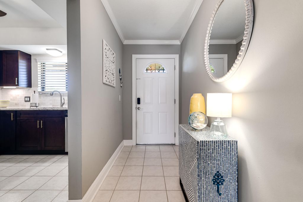 Photo of 412 S Palmway #6, Lake Worth Beach, FL 33460 (MLS # B26026032)