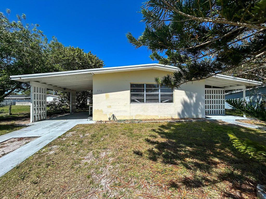 Photo of 171 Princess Drive, Port Saint Lucie, FL 34952 (MLS # R11071597)