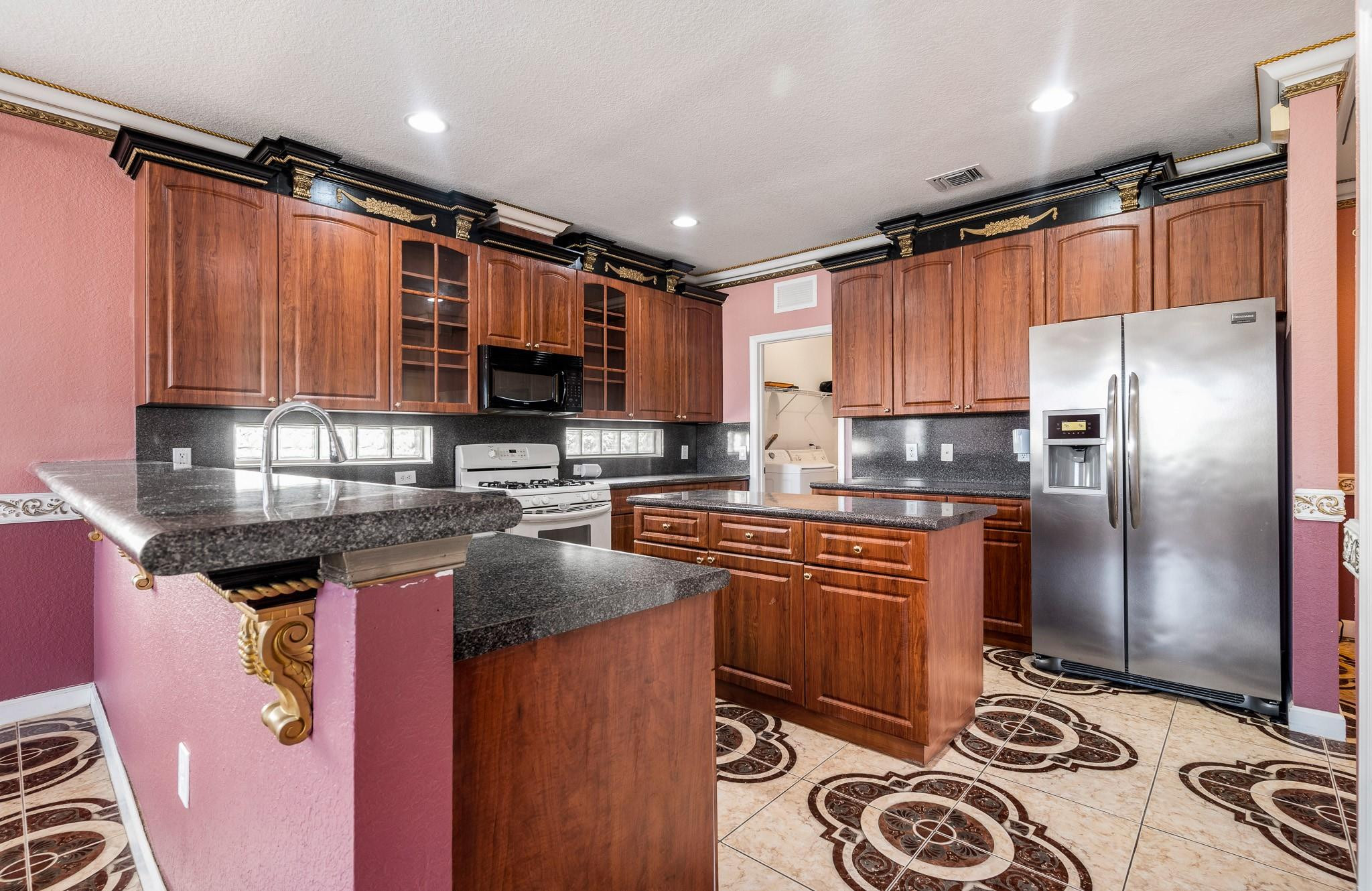 BLACK DIAMOND PH 2 - Residential