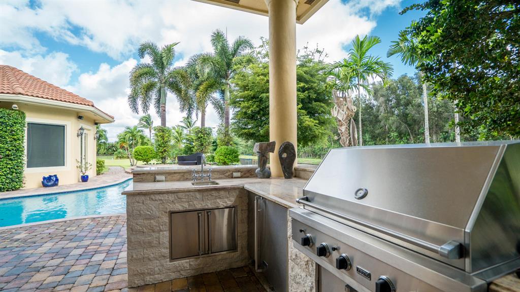 EQUESTRIAN CLUB ESTATES 1 - Residential