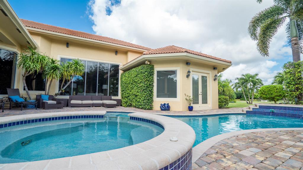 EQUESTRIAN CLUB ESTATES 1 - Residential