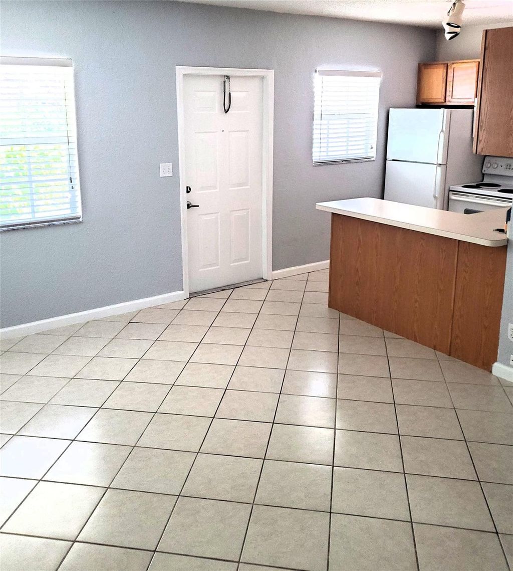 Photo of 2660 NE 8th Avenue #302, Wilton Manors, FL 33334 (MLS # F10526935)