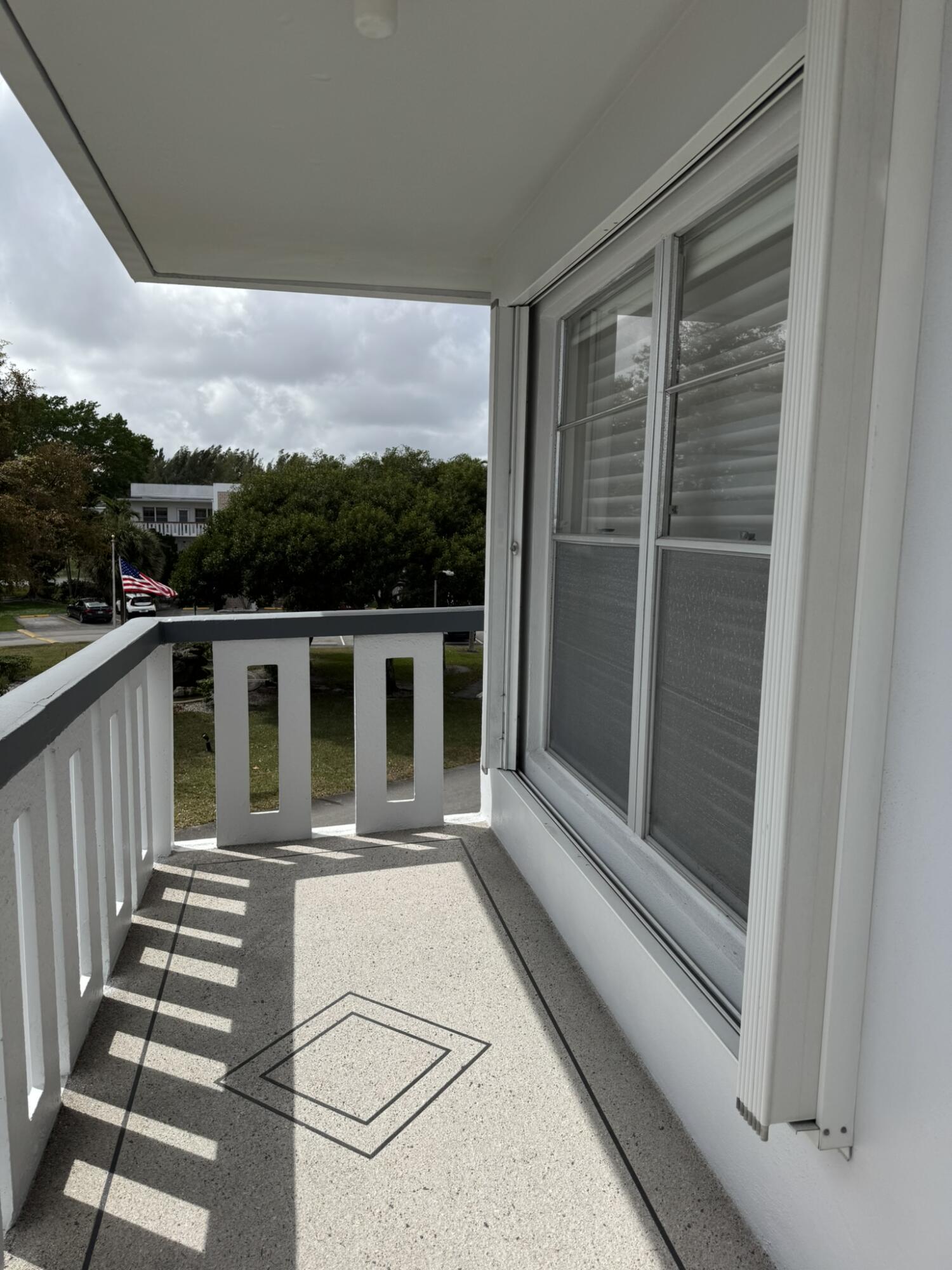 301 Wellington F, West Palm Beach, FL, 33417/$100,000 3 301 Wellington F