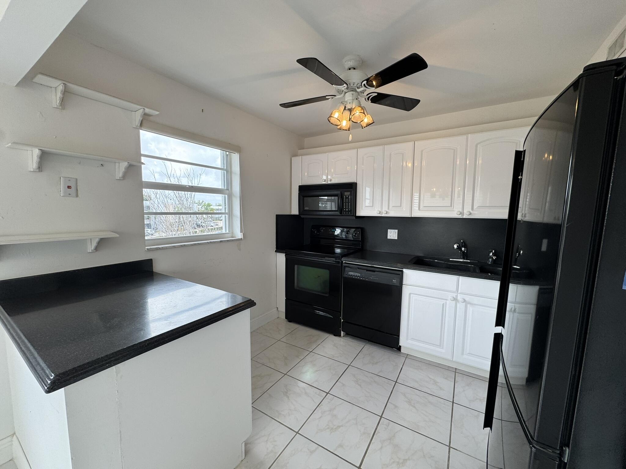 CENTURY VILLAGE - WELLINGTON CONDOS - Residential