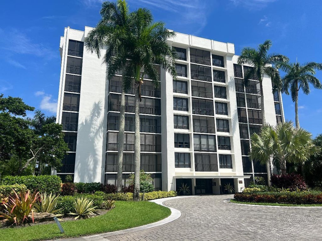 Photo of 6797 Willow Wood Drive #6044, Boca Raton, FL 33434 (MLS # R11129042)