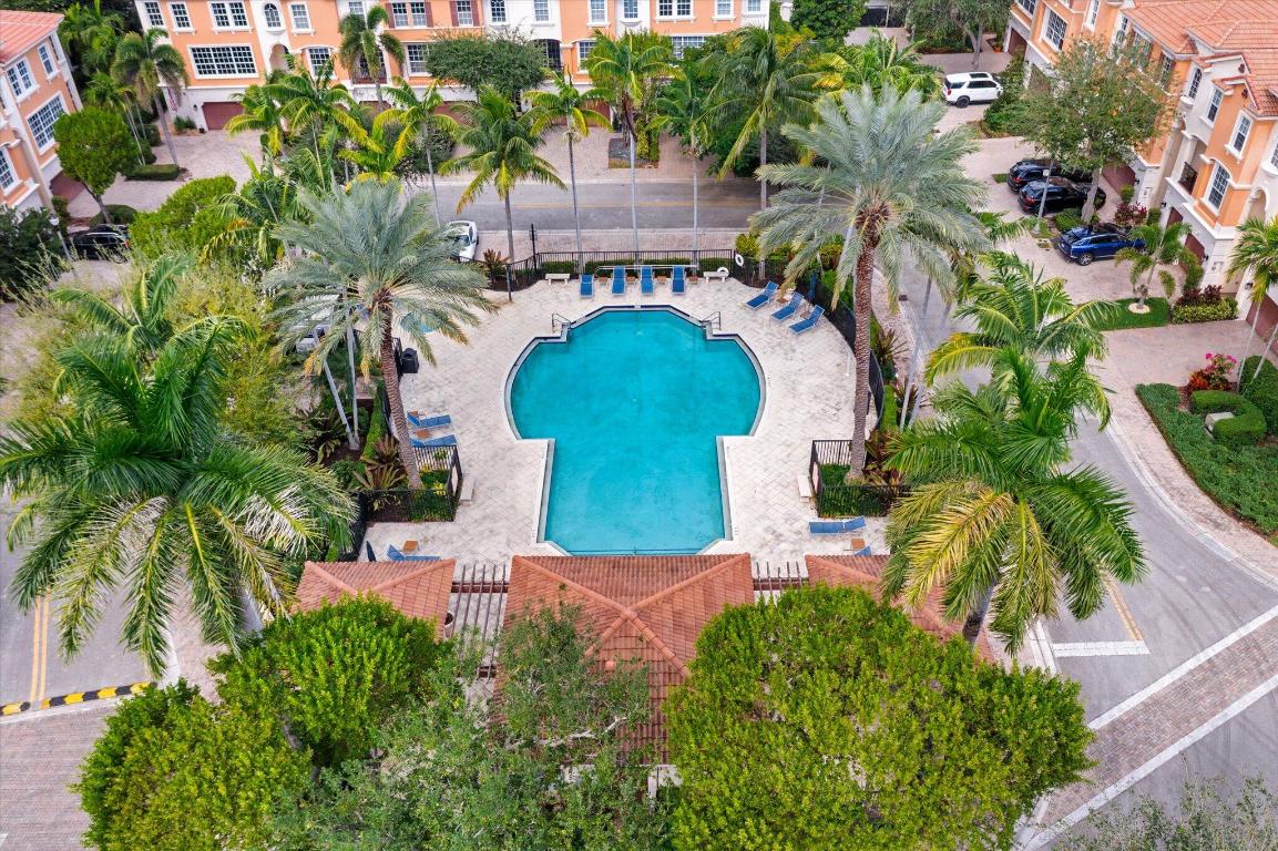 TRIESTE AT BOCA - Residential