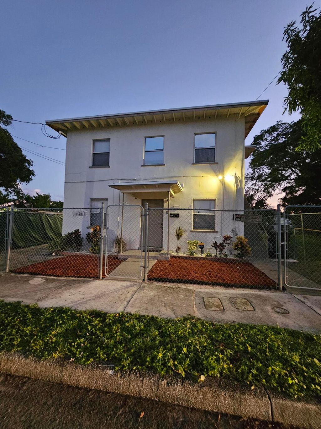 Photo of 1010 Grant Street, West Palm Beach, FL 33407 (MLS # B26037585)
