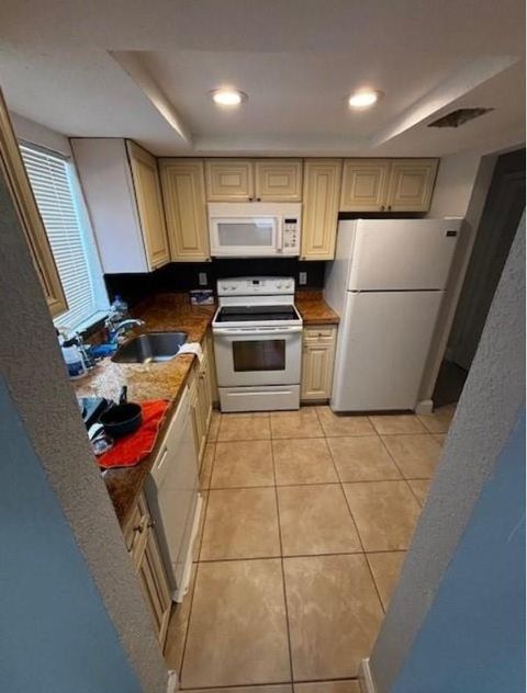 1550 NW 15th St 6 Boca Raton FL 33486
