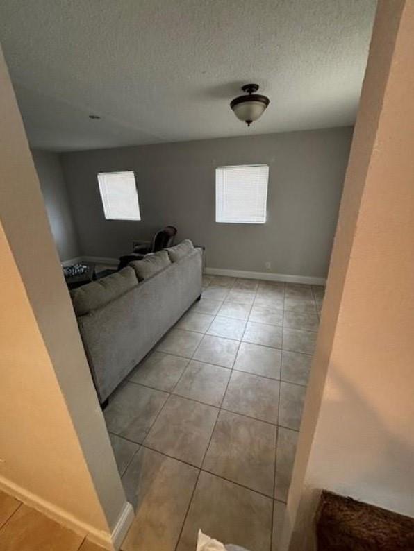 View photos, virtual tours, details... 1550 NW 15th St 6