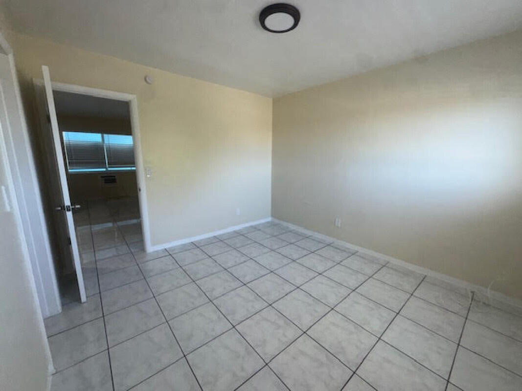 1751 NE 31st Street 26