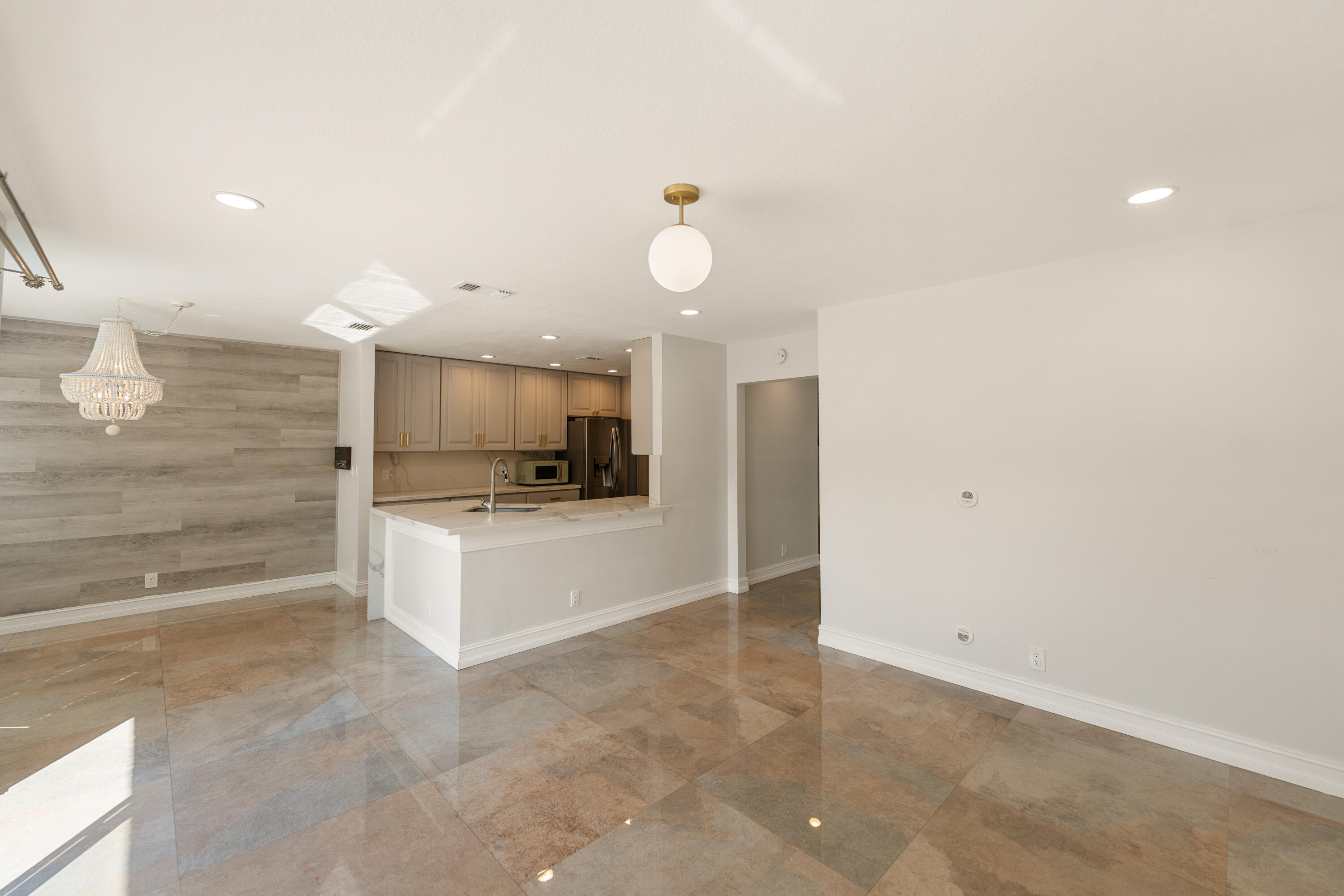 TOWN PLACE CLUB VILLAS - Residential