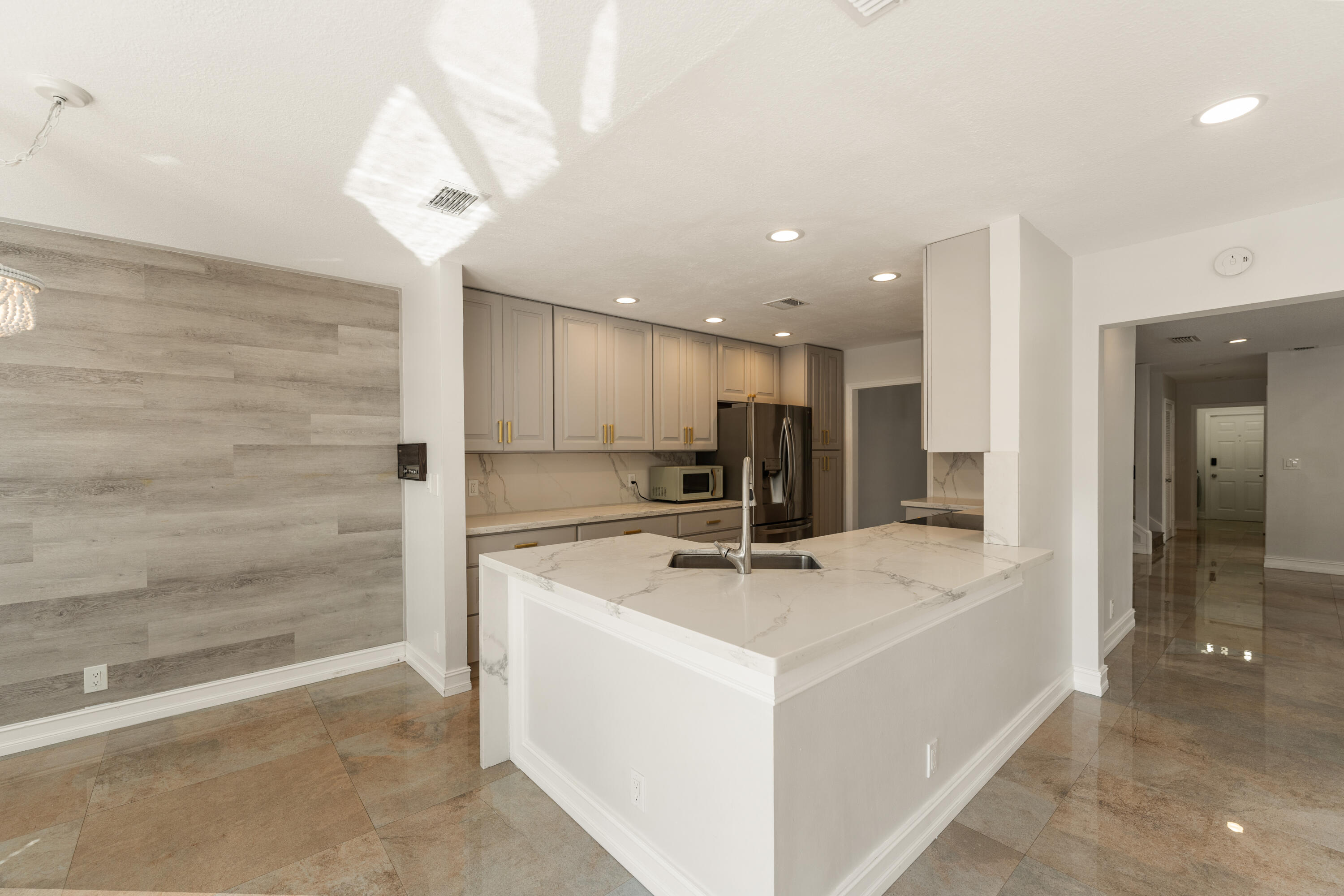 TOWN PLACE CLUB VILLAS - Residential