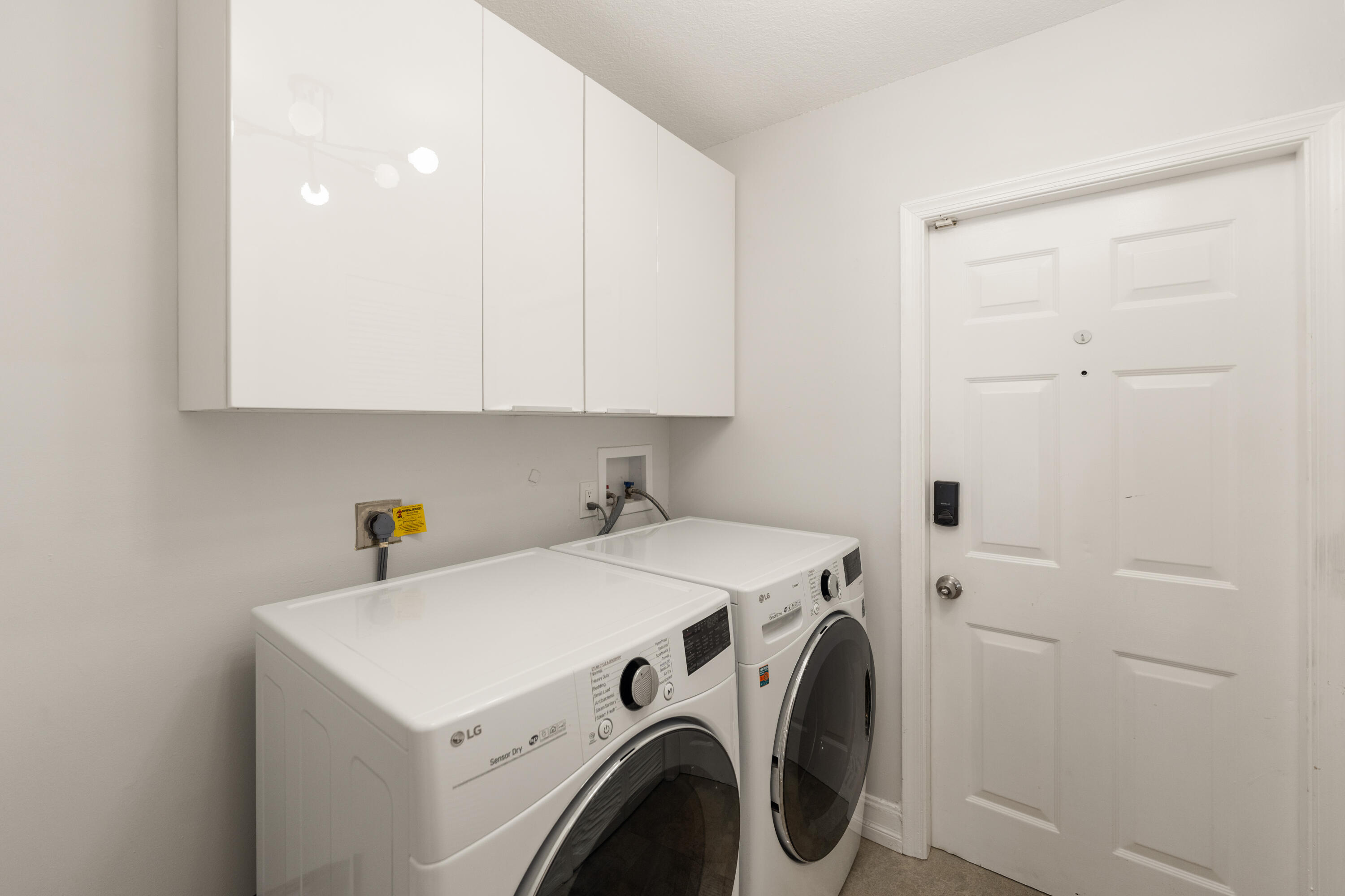 TOWN PLACE CLUB VILLAS - Residential