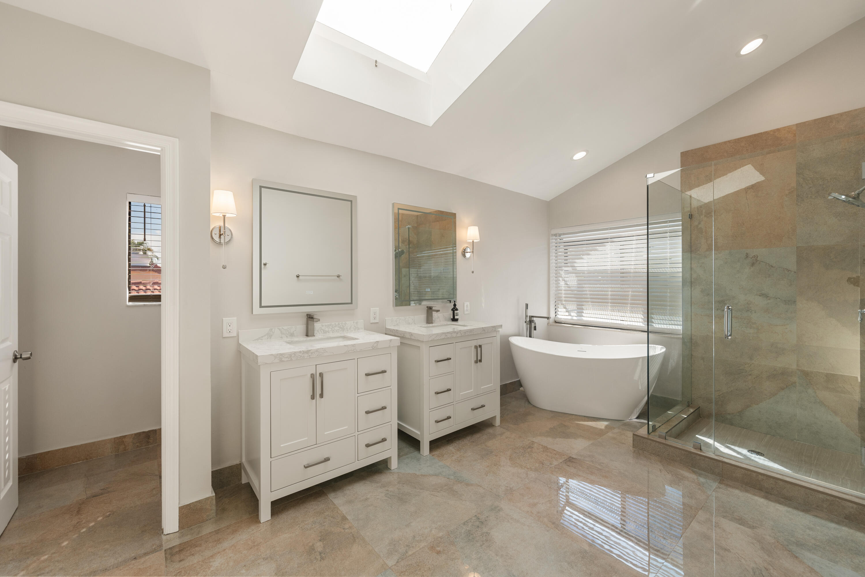 TOWN PLACE CLUB VILLAS - Residential