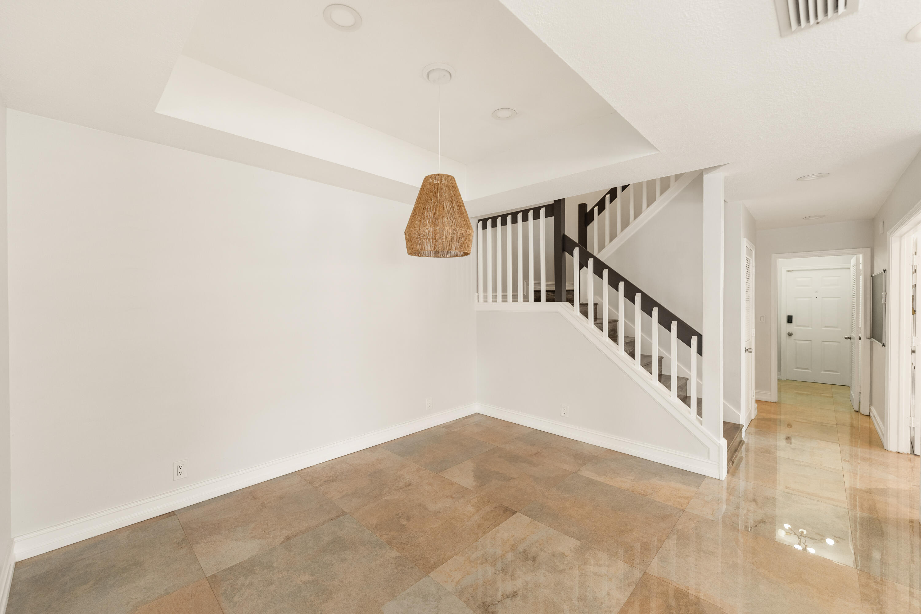 TOWN PLACE CLUB VILLAS - Residential