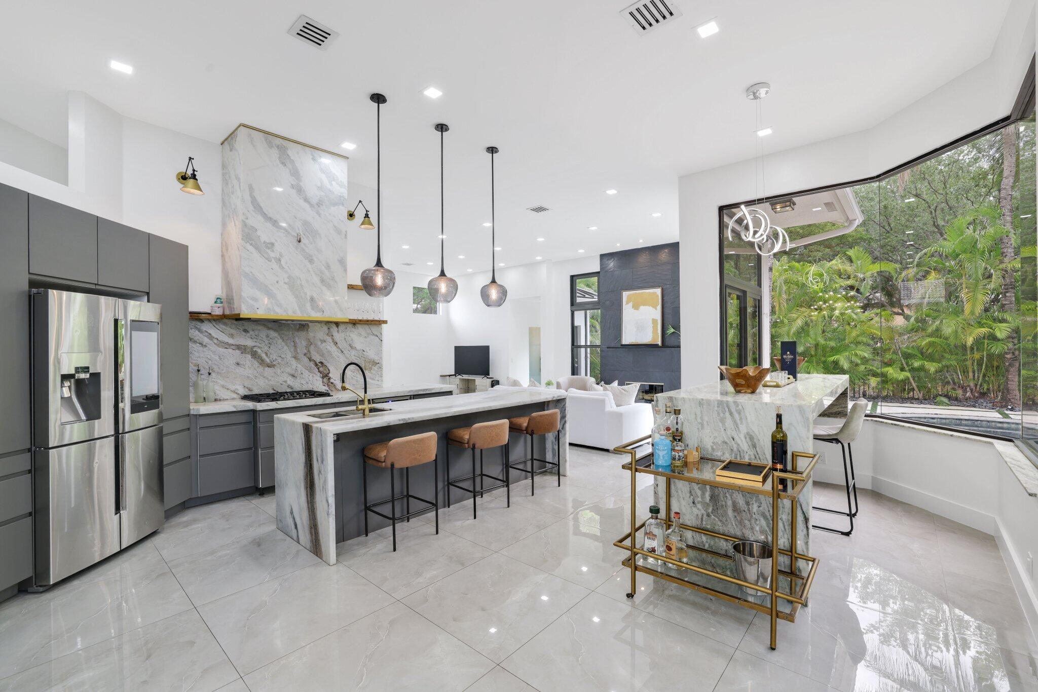 SUNSET LAKES PLAT TWO - Residential