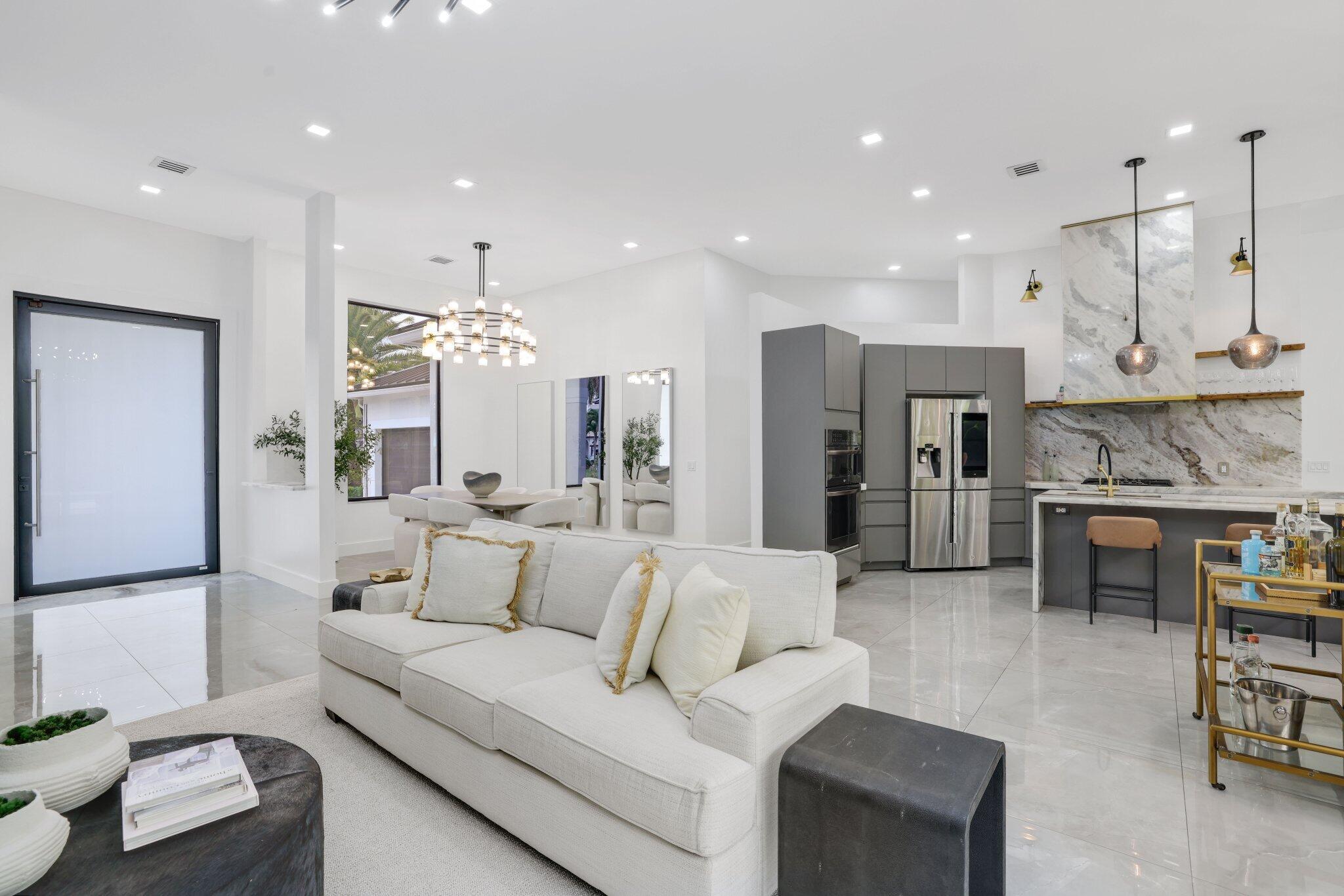 SUNSET LAKES PLAT TWO - Residential