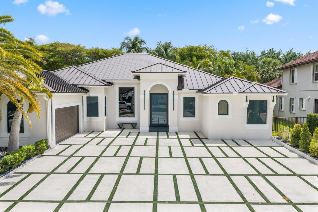 Photo of 4265 SW 185th Avenue, Miramar, FL 33029 (MLS # B26023640)