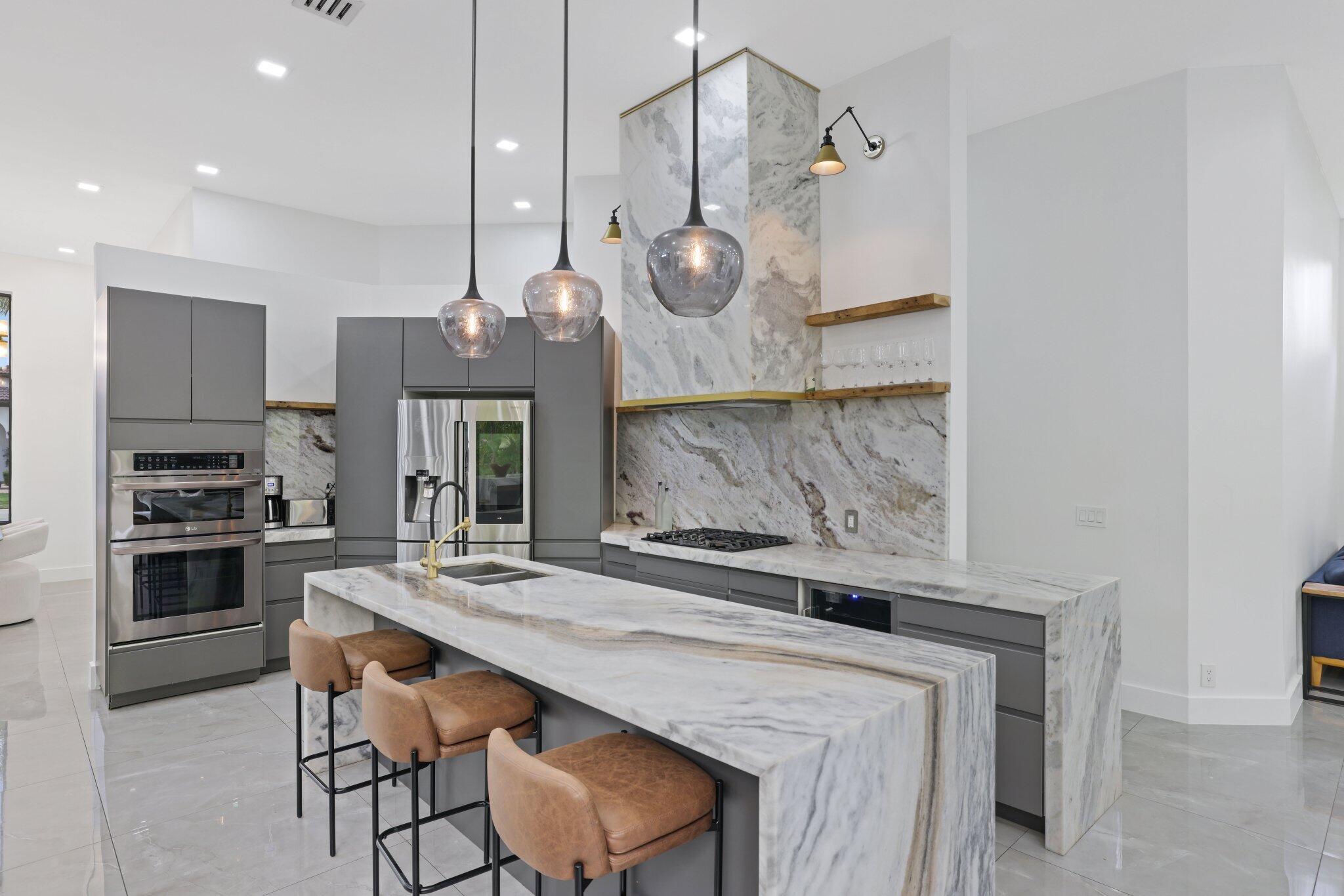 SUNSET LAKES PLAT TWO - Residential