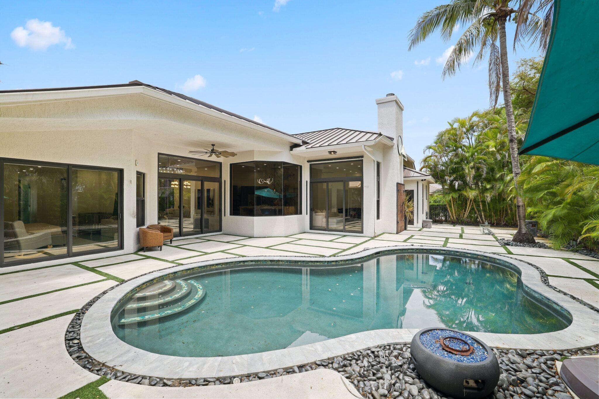 SUNSET LAKES PLAT TWO - Residential