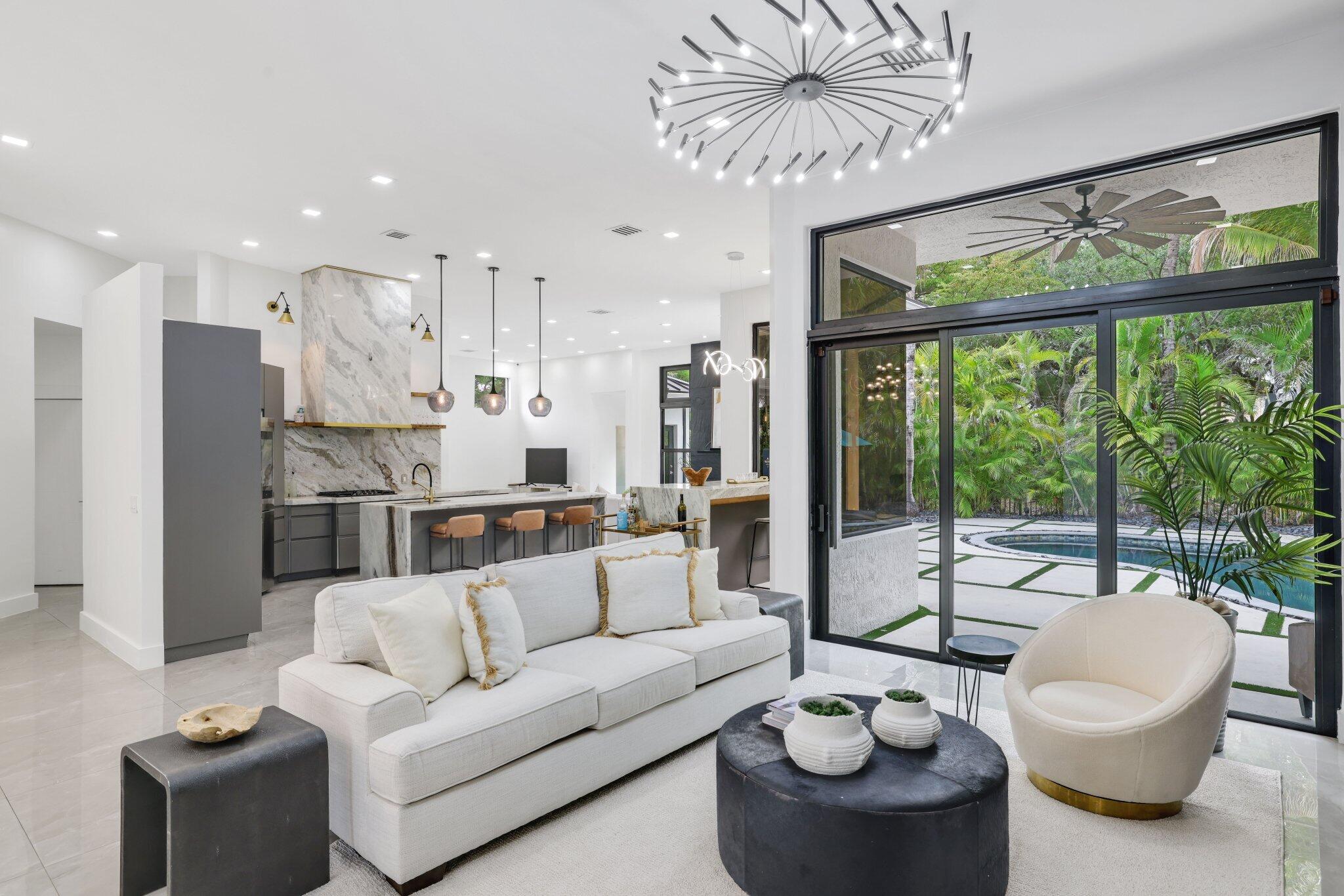 SUNSET LAKES PLAT TWO - Residential