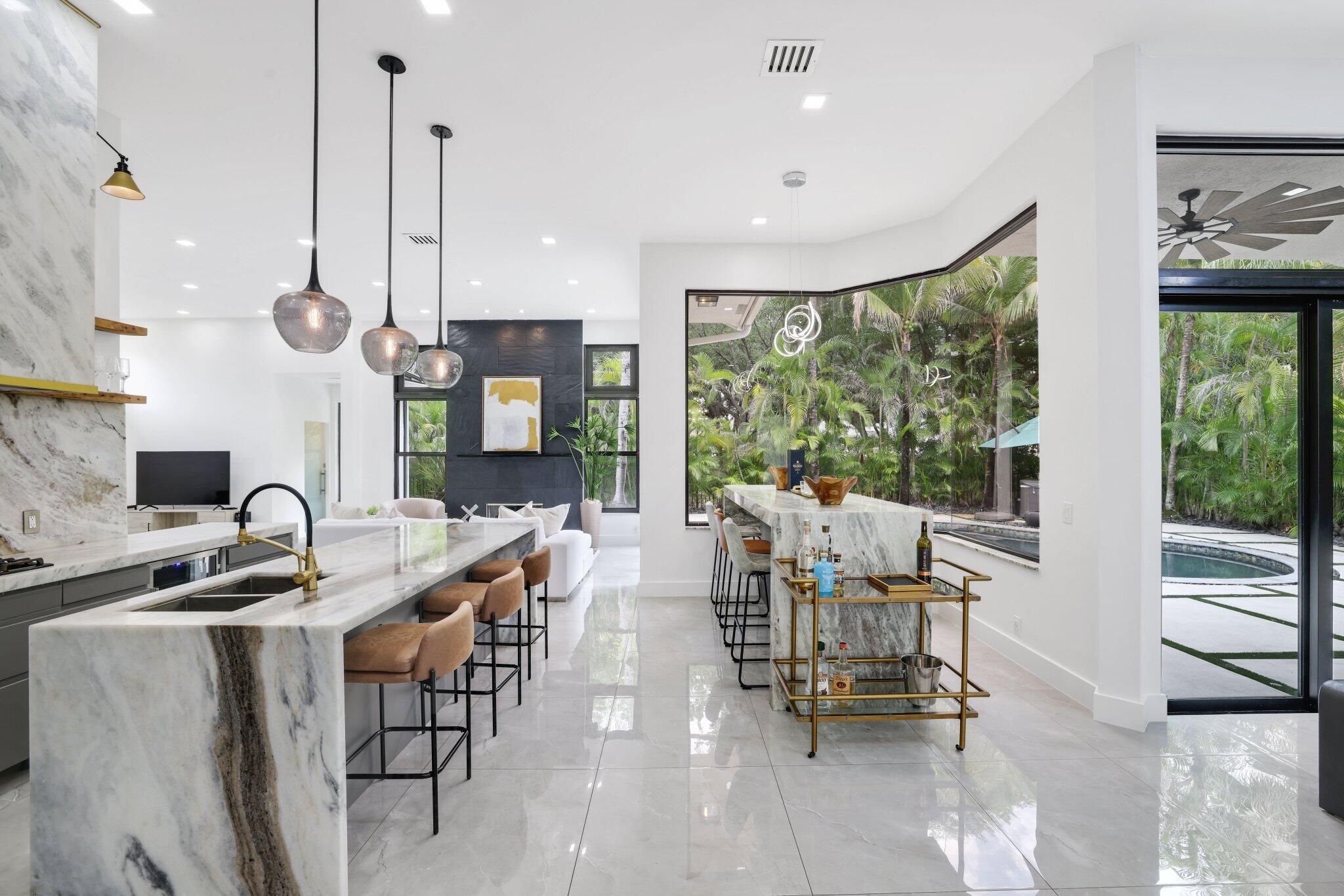 SUNSET LAKES PLAT TWO - Residential