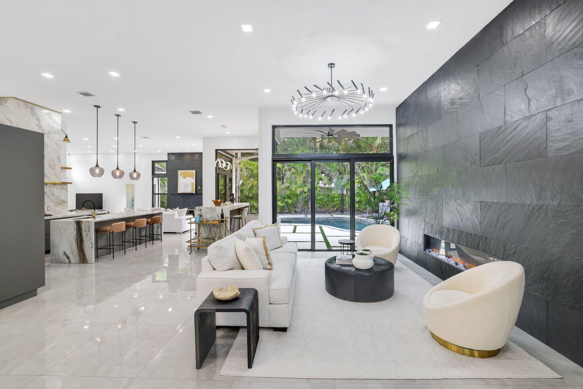 SUNSET LAKES PLAT TWO - Residential
