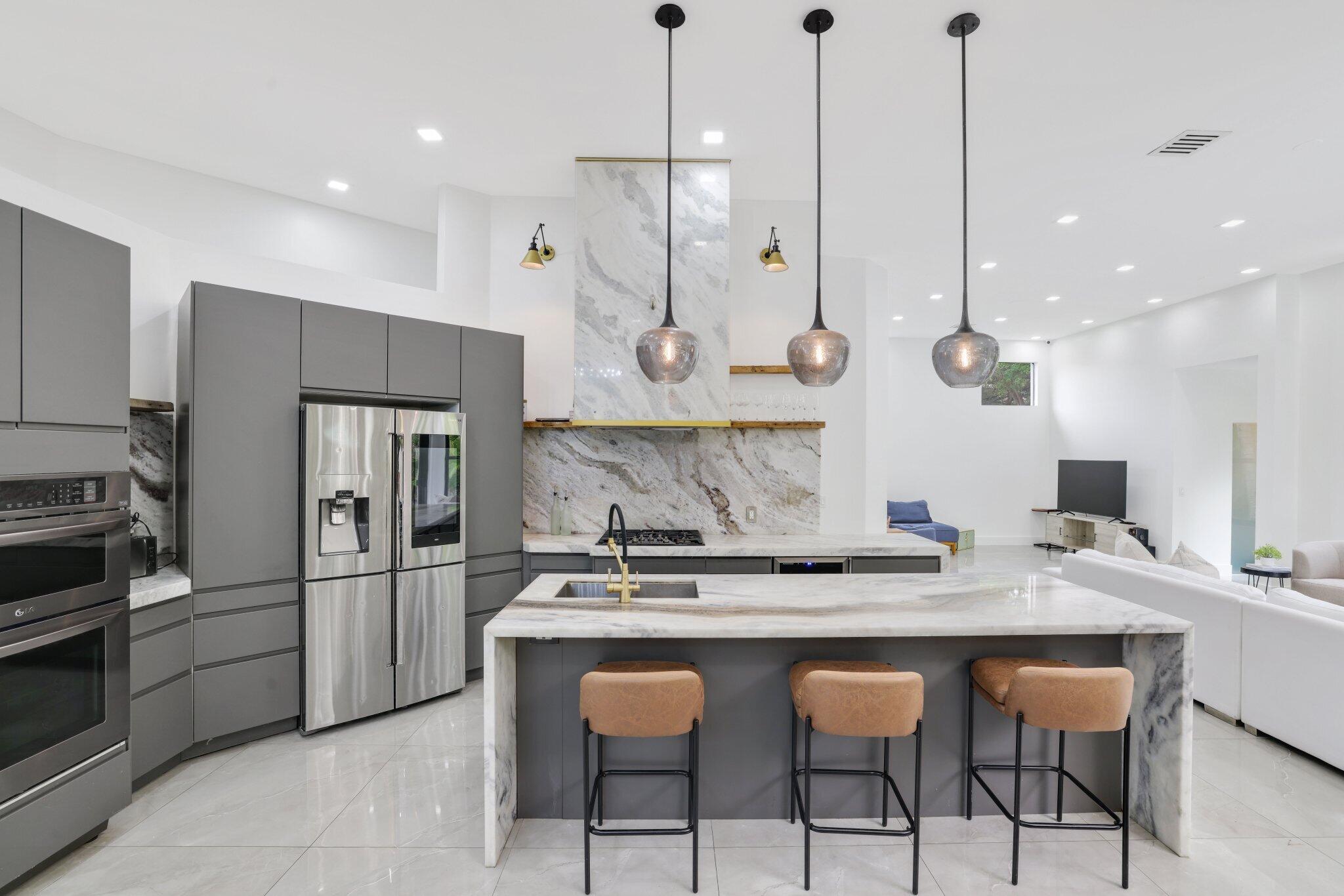 SUNSET LAKES PLAT TWO - Residential