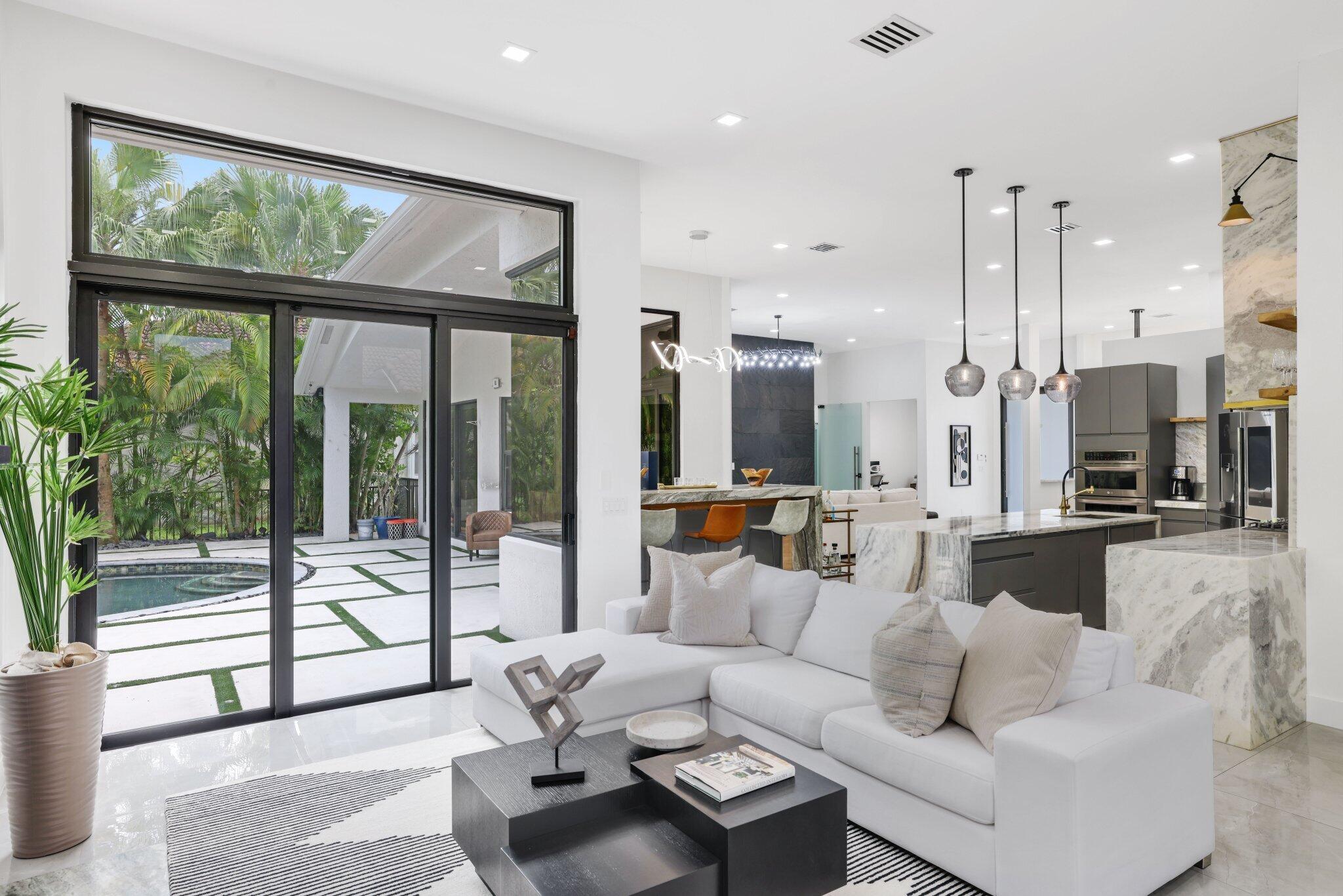 SUNSET LAKES PLAT TWO - Residential