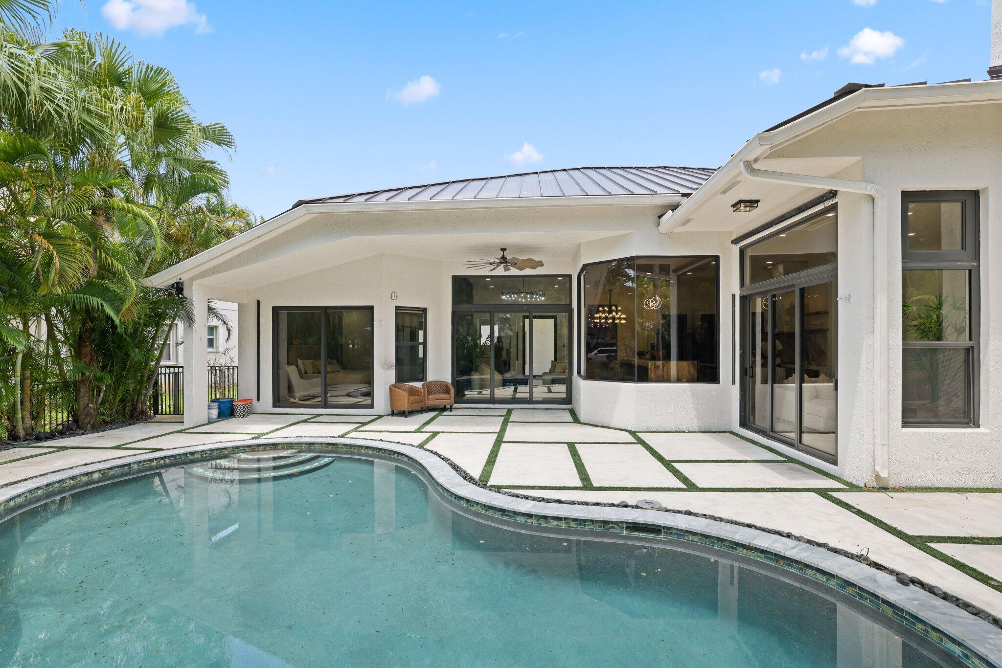 SUNSET LAKES PLAT TWO - Residential