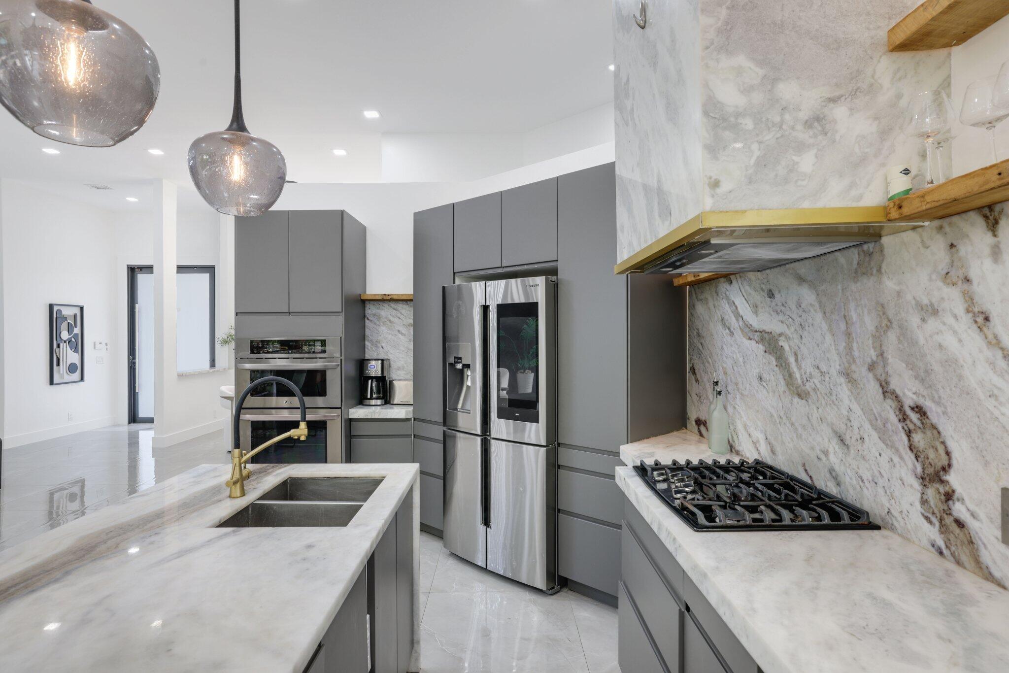 SUNSET LAKES PLAT TWO - Residential