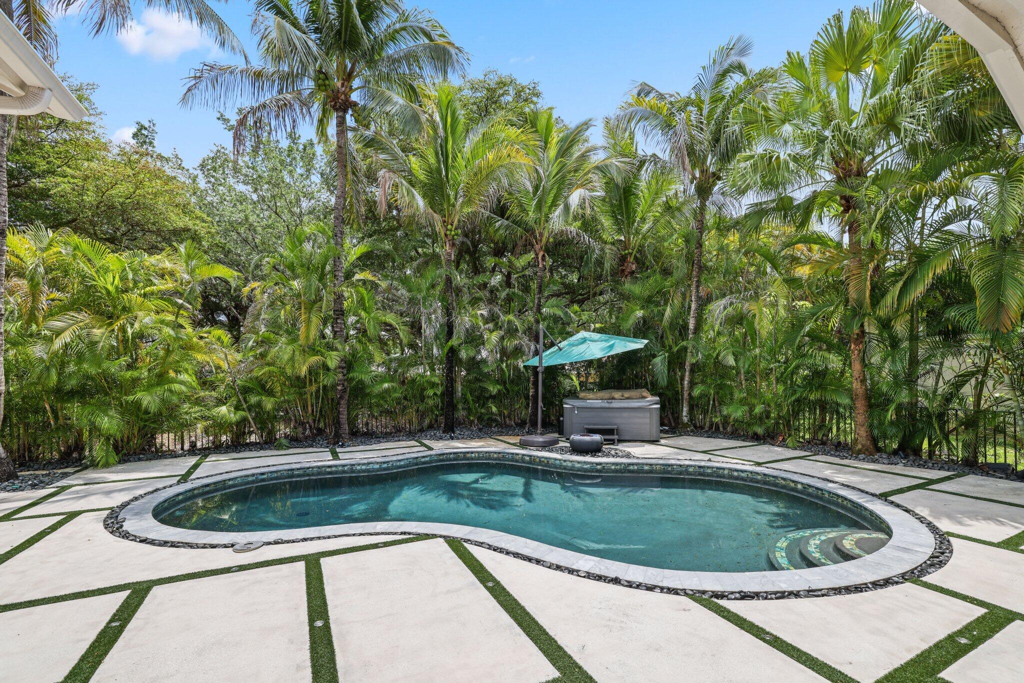 SUNSET LAKES PLAT TWO - Residential