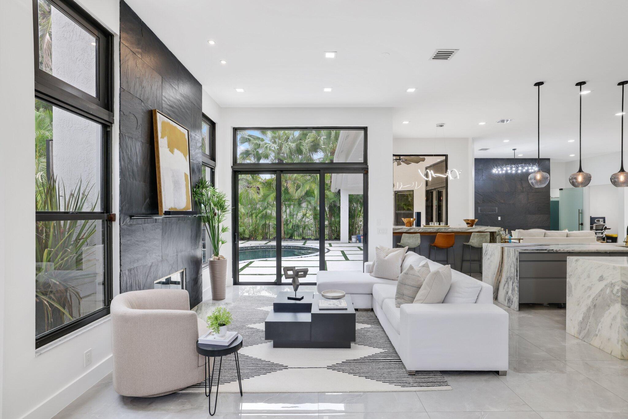SUNSET LAKES PLAT TWO - Residential