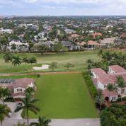 ROYAL PALM YACHT & COUNTRY CLUB - Land