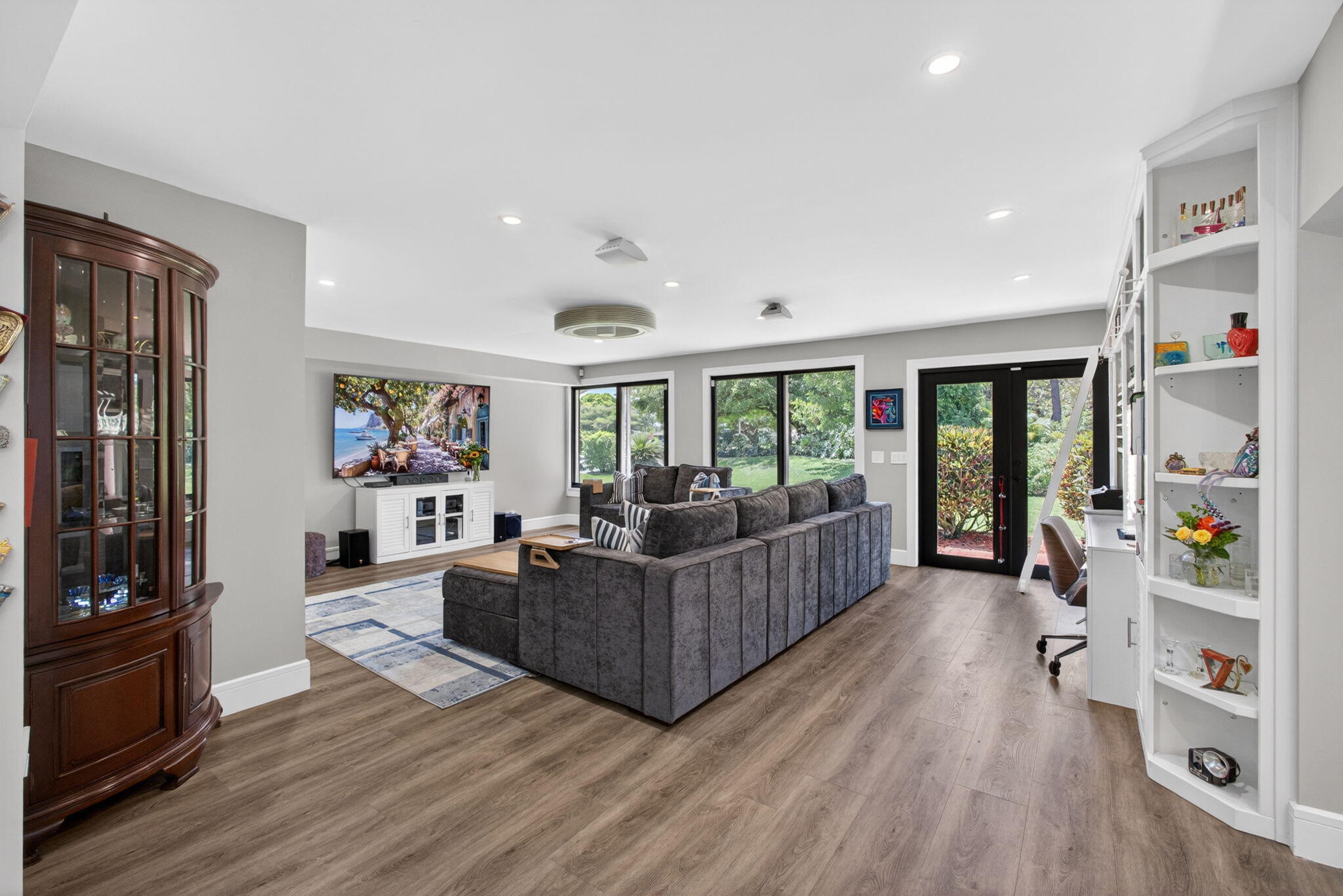 EASTPOINTE COUNTRY CLUB 8 - Residential