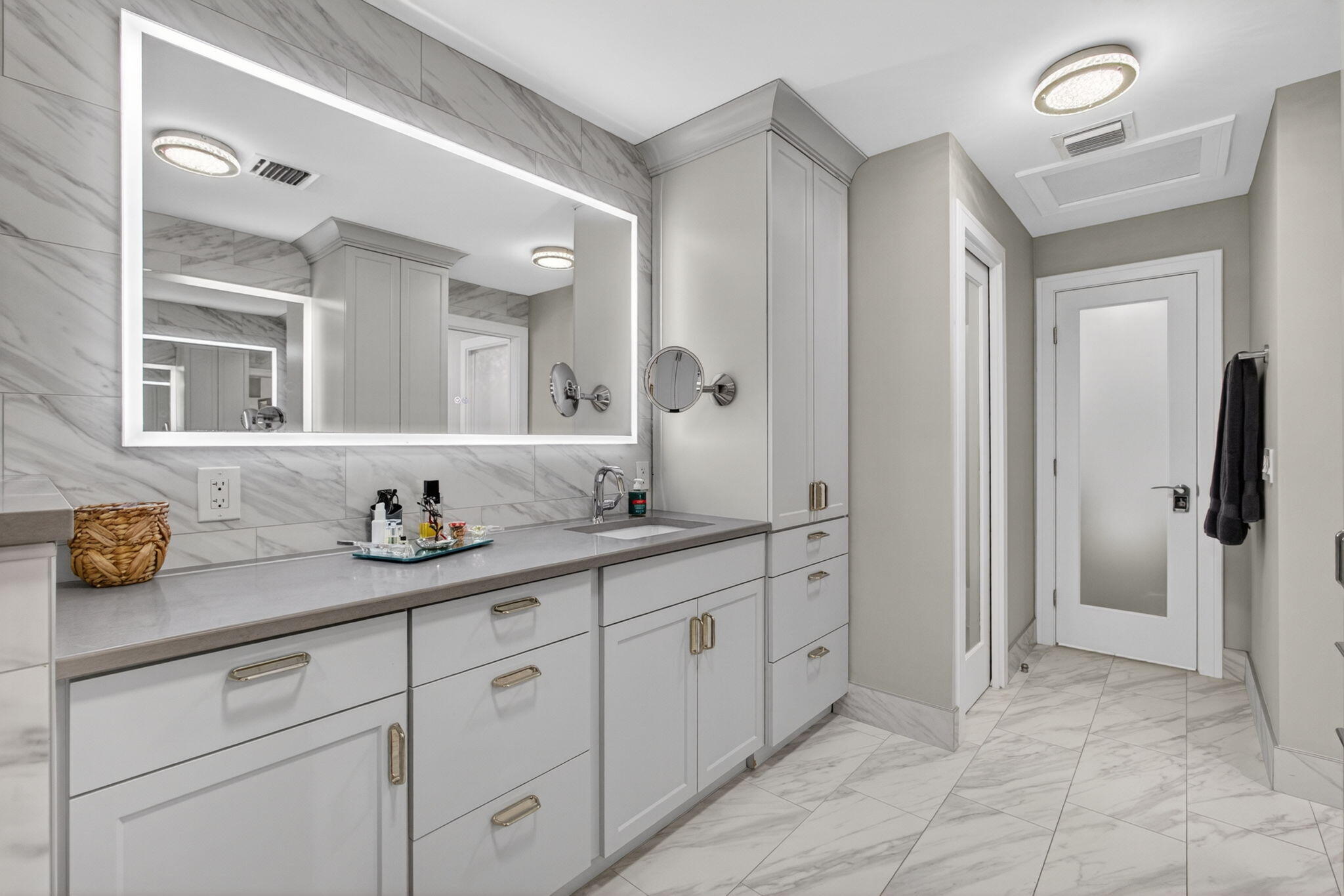 EASTPOINTE COUNTRY CLUB 8 - Residential