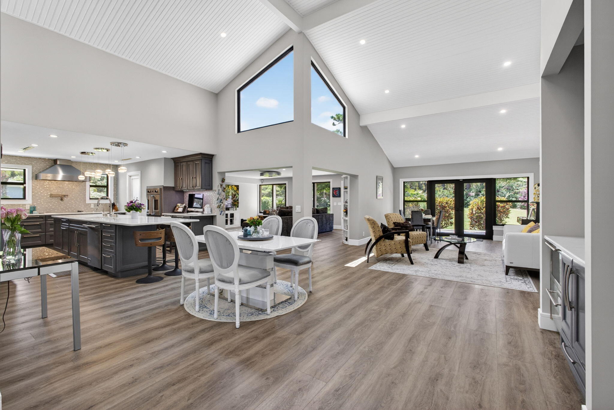 EASTPOINTE COUNTRY CLUB 8 - Residential