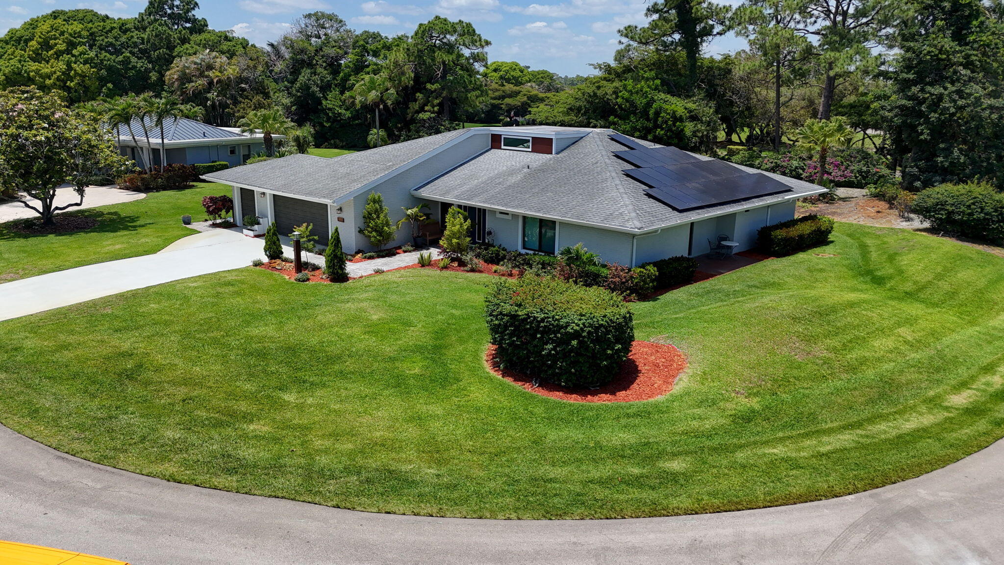 EASTPOINTE COUNTRY CLUB 8 - Residential