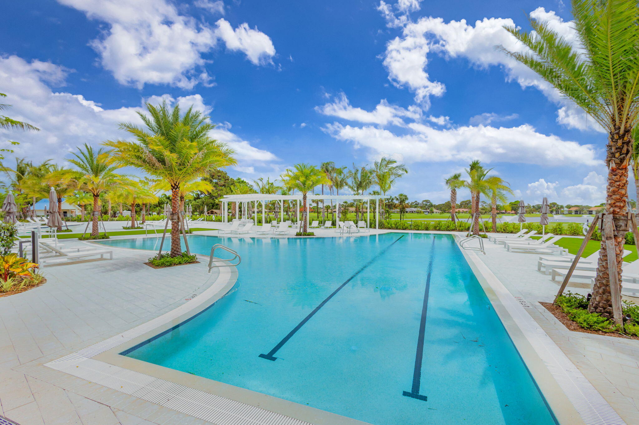EASTPOINTE COUNTRY CLUB 8 - Residential