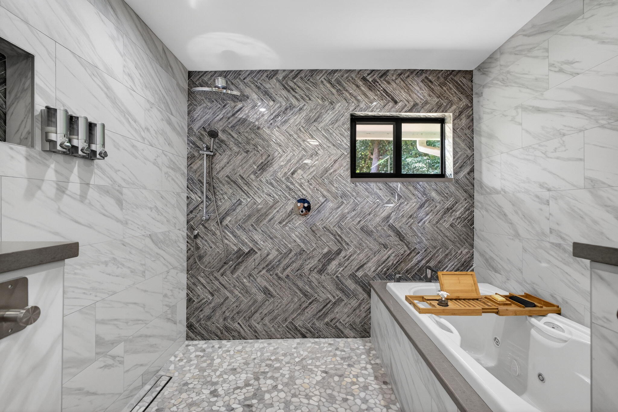 EASTPOINTE COUNTRY CLUB 8 - Residential