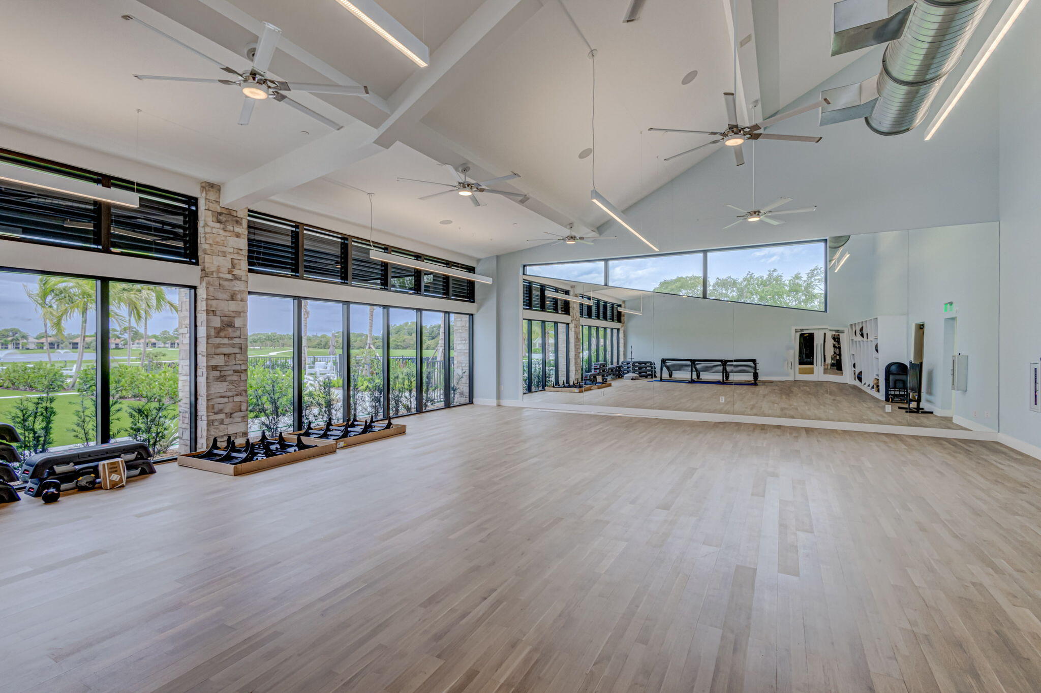EASTPOINTE COUNTRY CLUB 8 - Residential