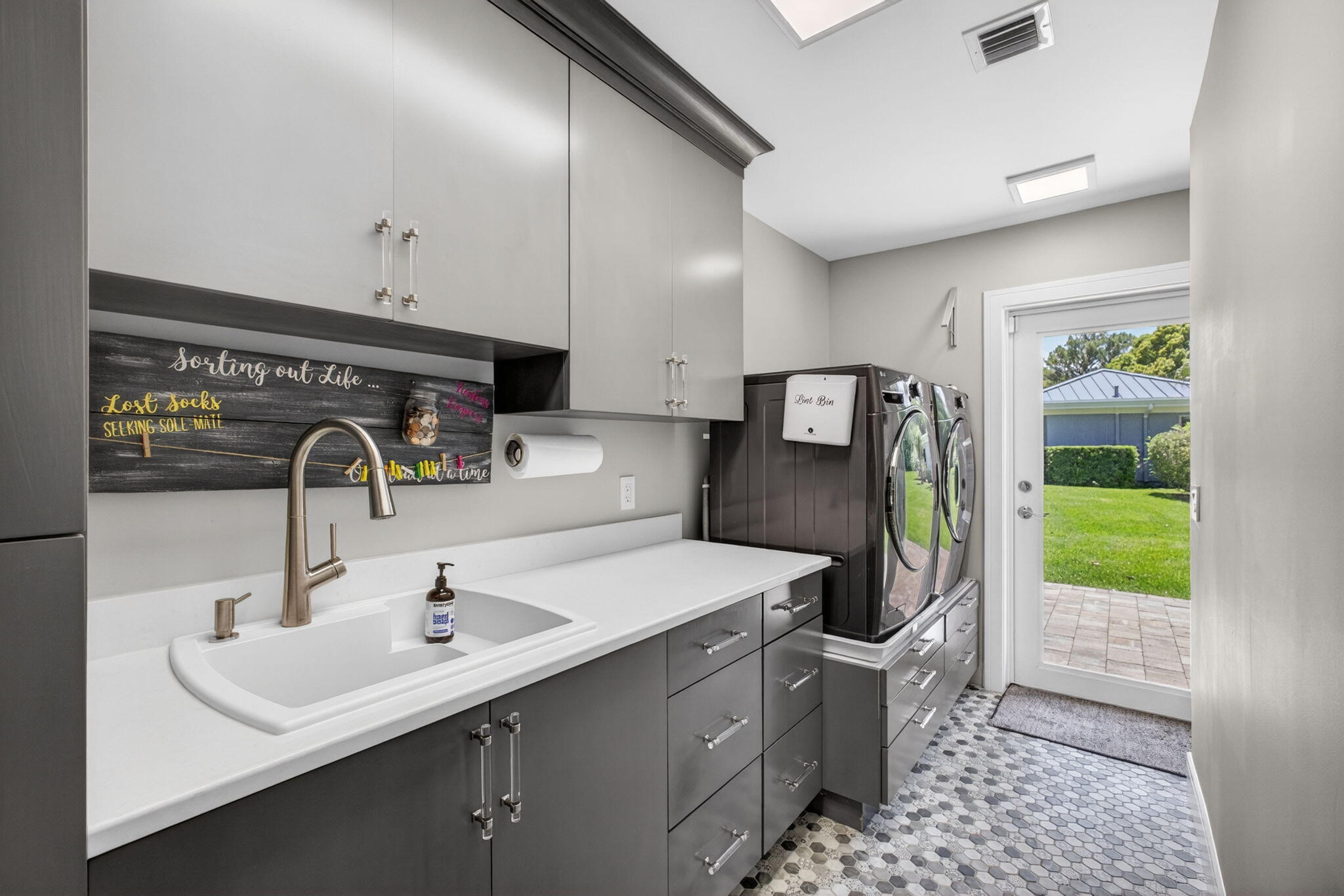 EASTPOINTE COUNTRY CLUB 8 - Residential