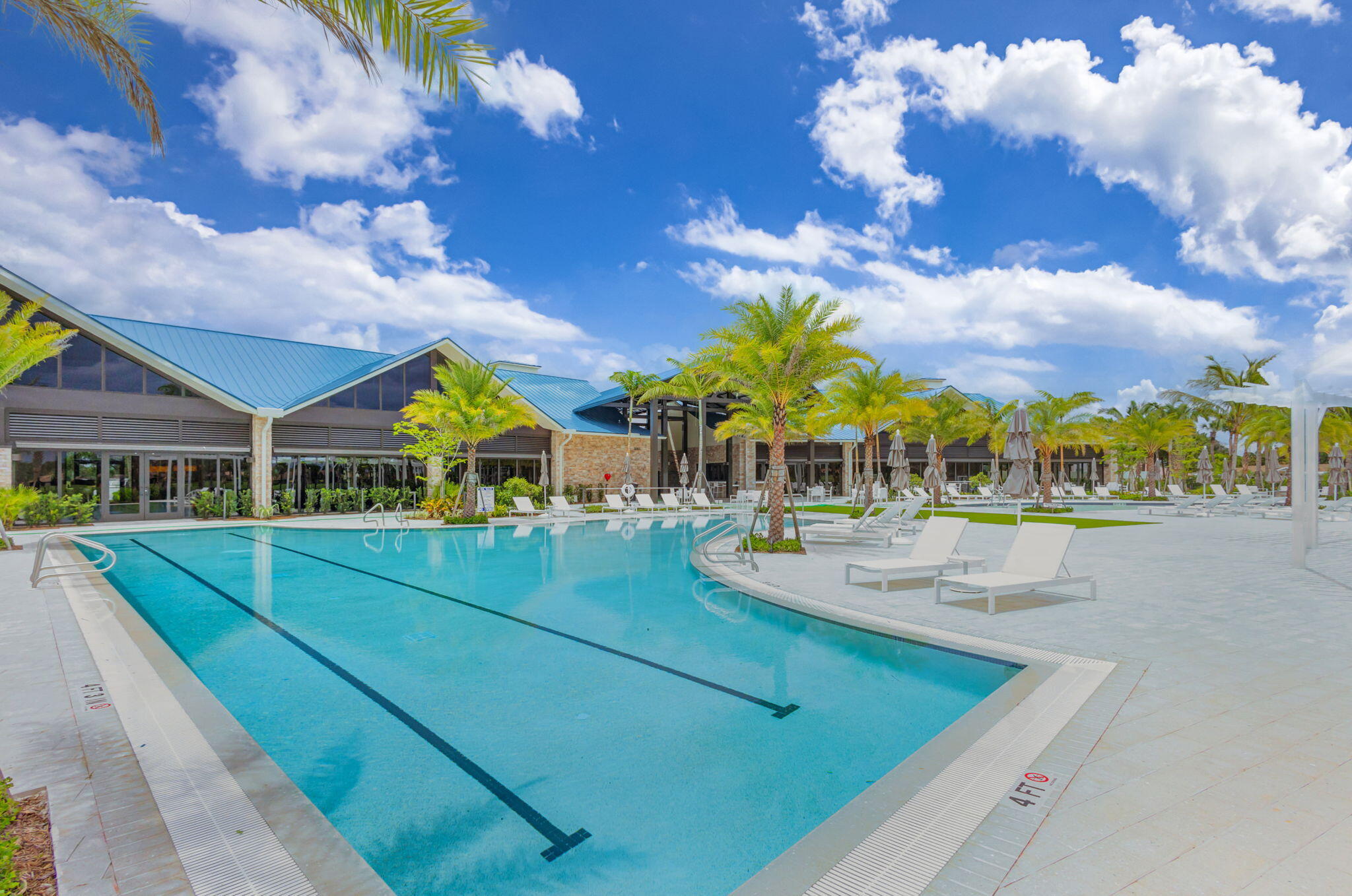 EASTPOINTE COUNTRY CLUB 8 - Residential