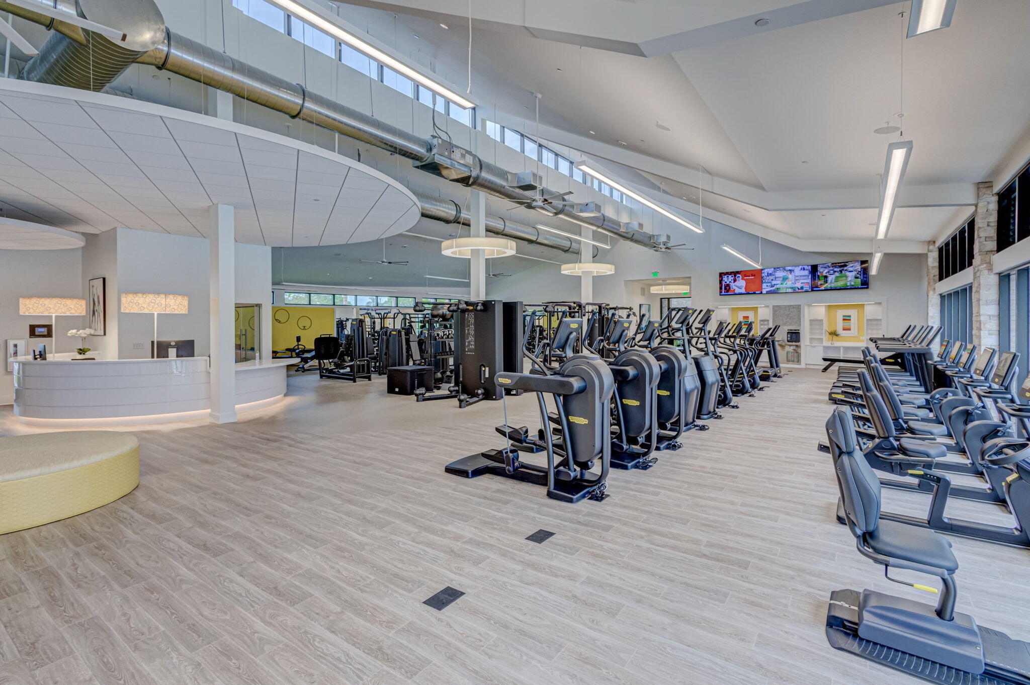 EASTPOINTE COUNTRY CLUB 8 - Residential