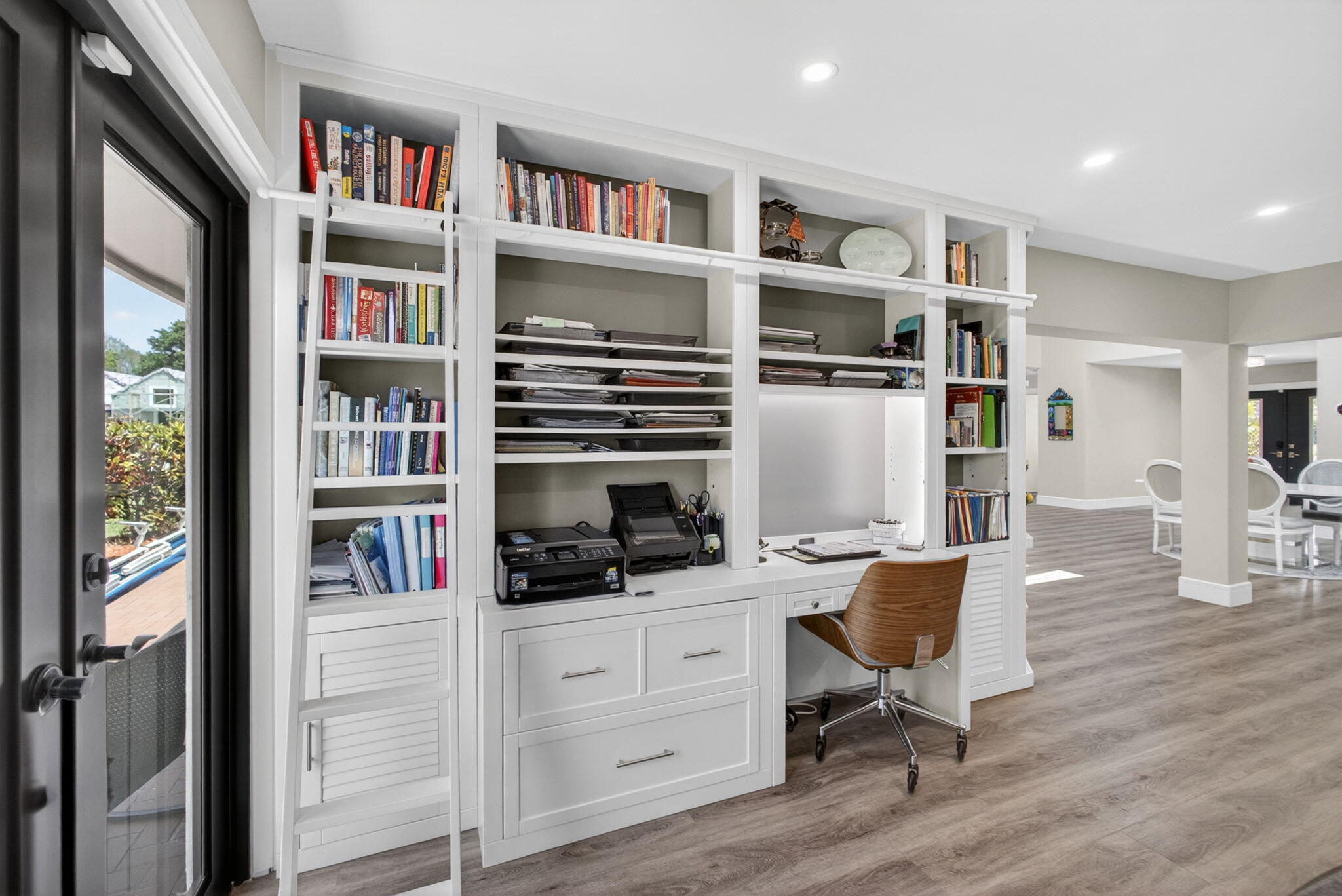 EASTPOINTE COUNTRY CLUB 8 - Residential