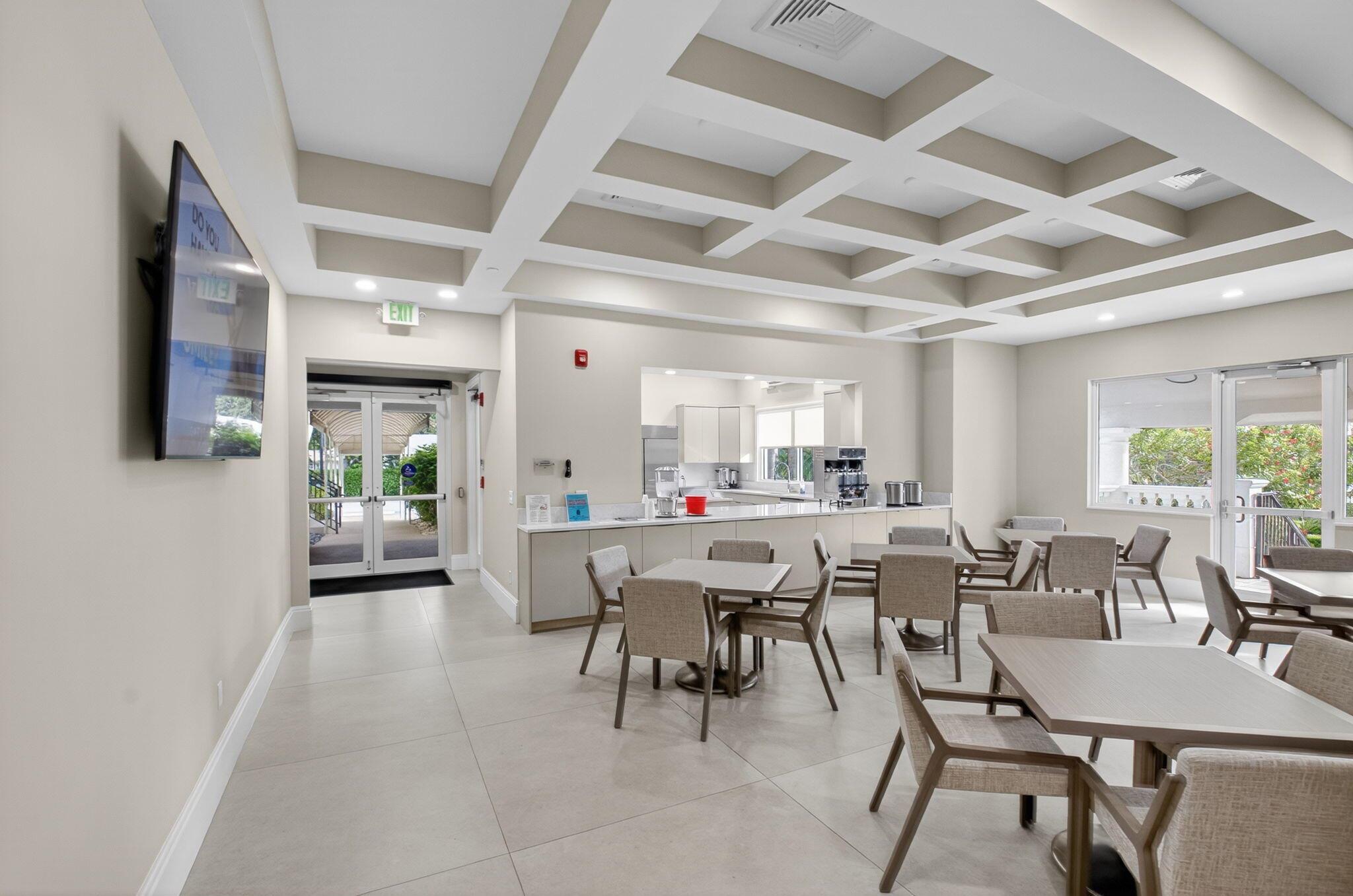 VALENCIA LAKES - Residential