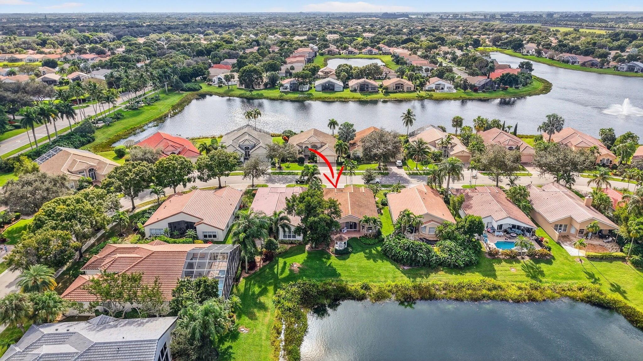 VALENCIA LAKES - Residential