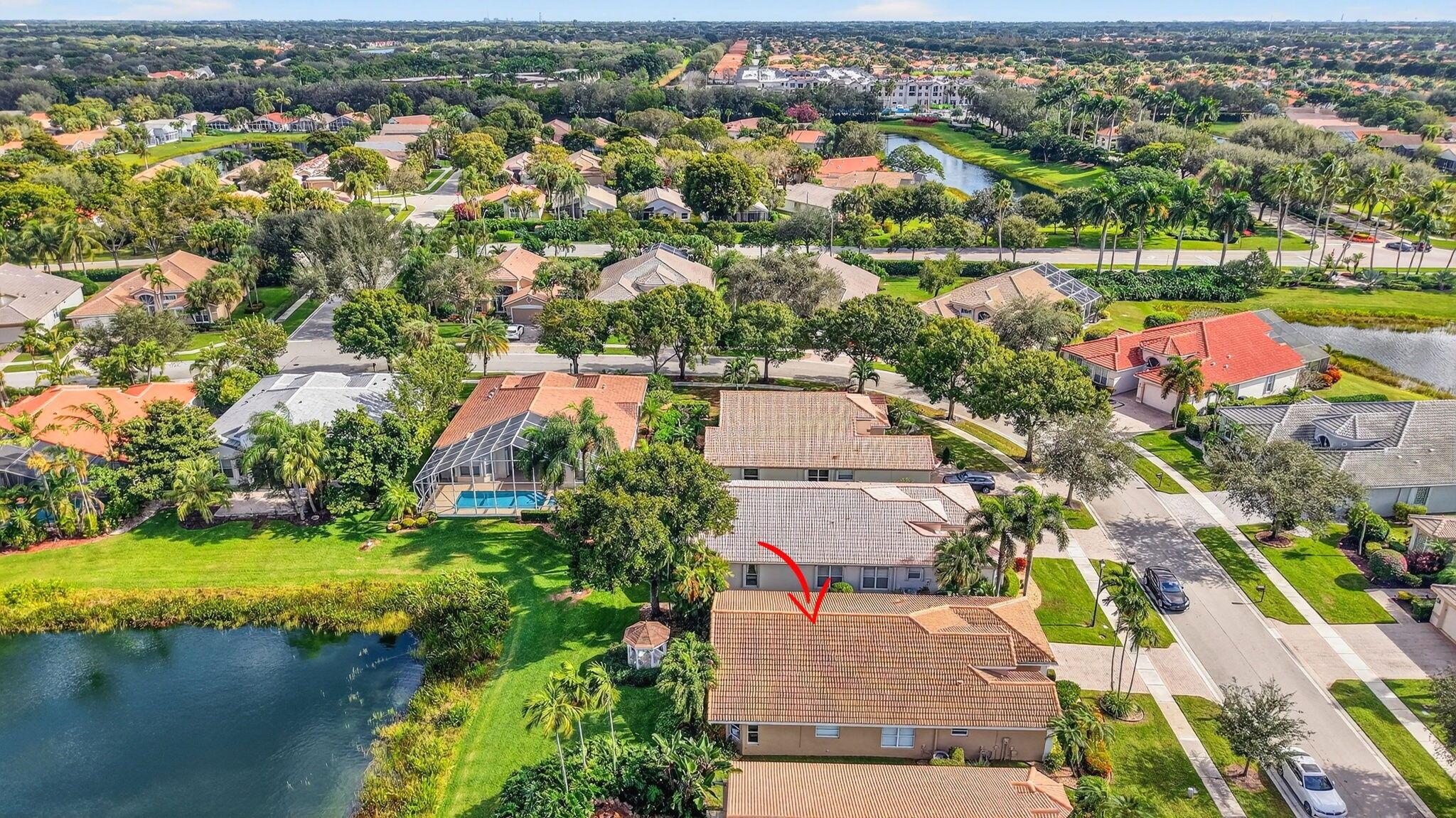 VALENCIA LAKES - Residential