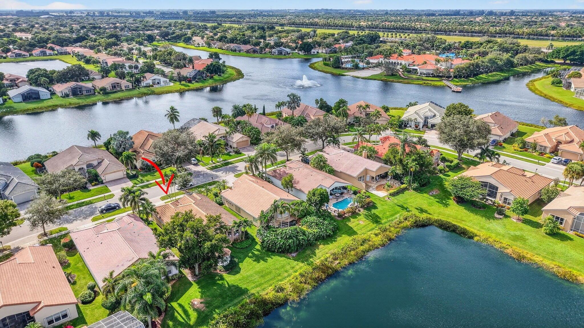 VALENCIA LAKES - Residential